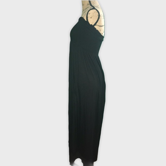 Black Maxi Dress - Sleeveless - Picture 3 of 6